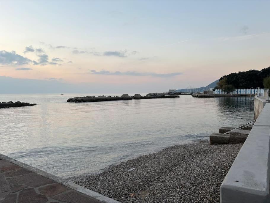 Amedeo'S Sea House Apartment Triest Exterior foto